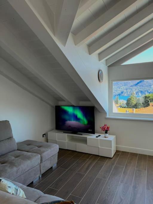 Apt. Aries - Penthouse * Menaggio