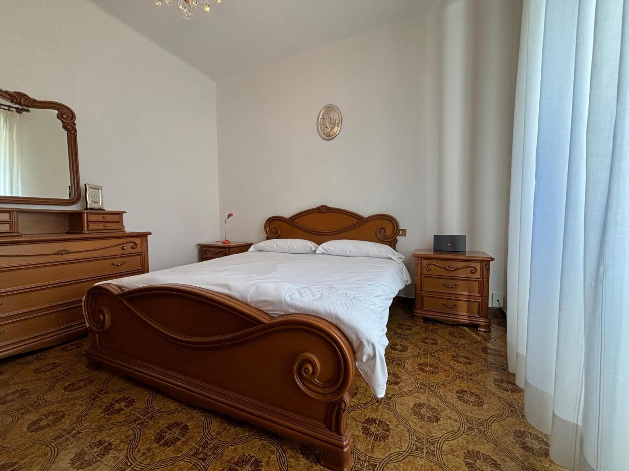 Apartment At Few Steps From The - Larihome A16 *