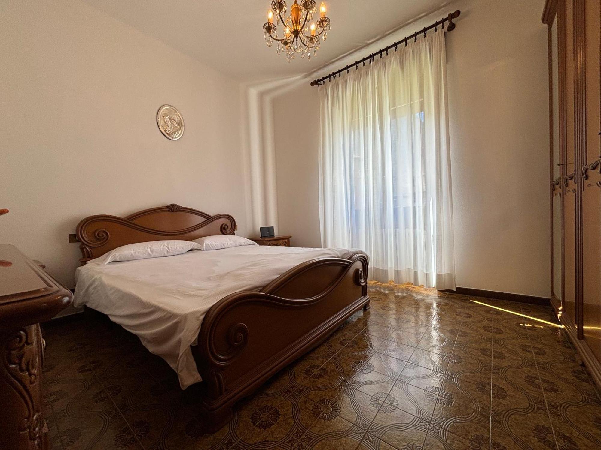 At Few Steps From The - Larihome A16 Apartment *