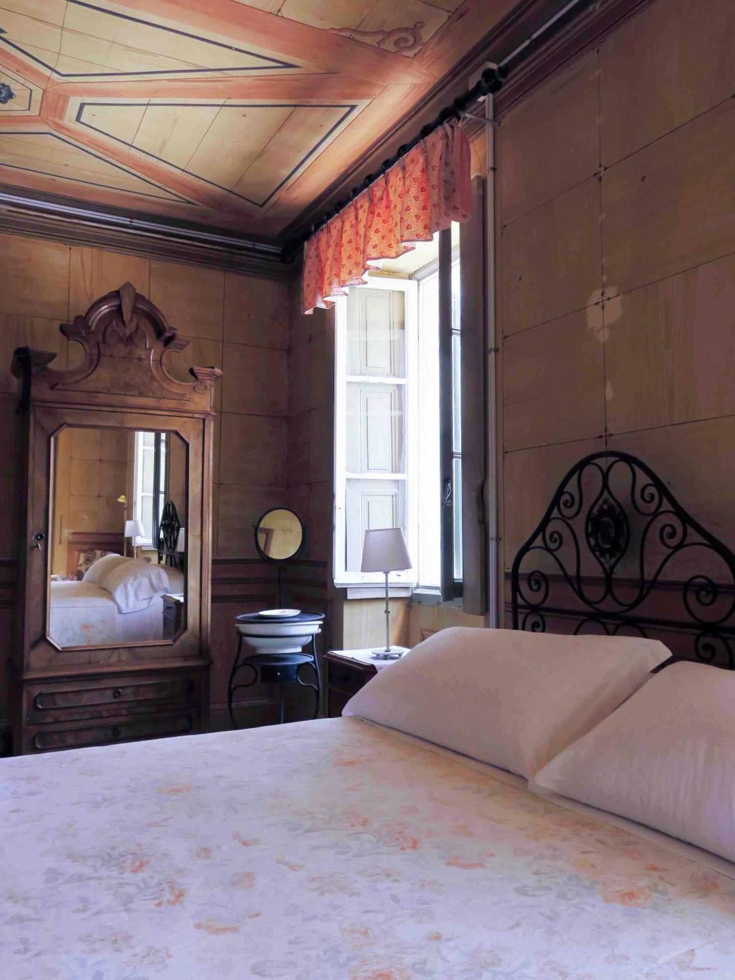Simplicitas Hotel 2*
