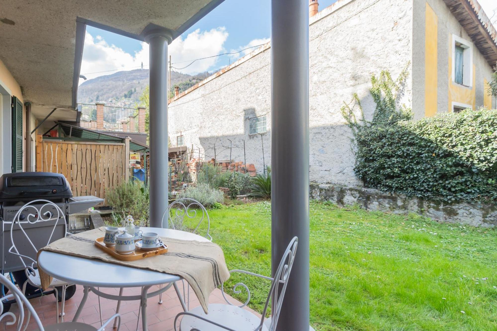 Ponente Balcony & Garden By Rent Apartment *