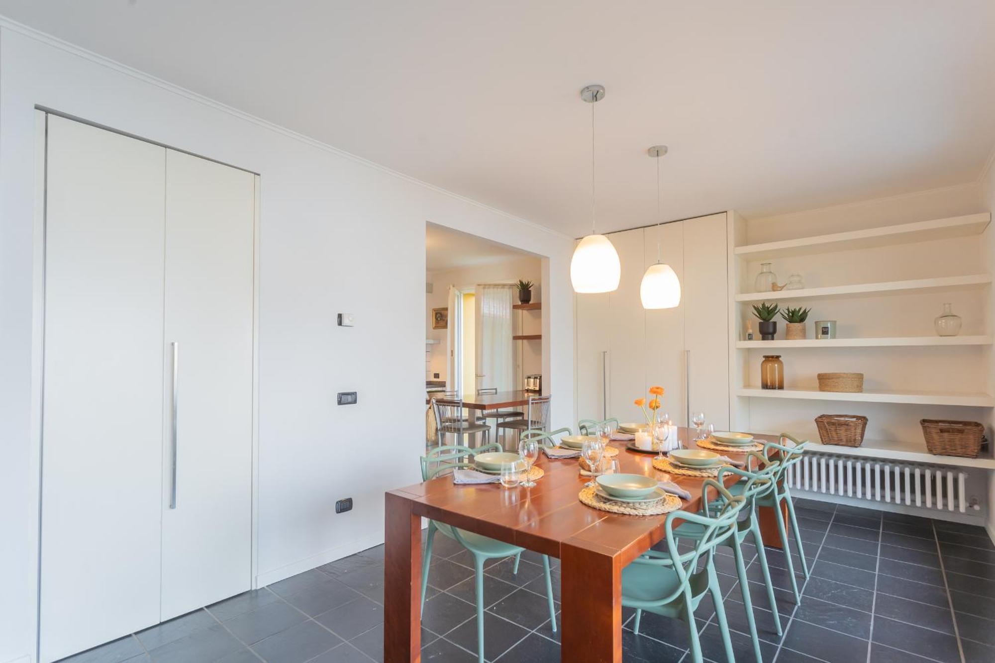 Appartamento Besana 9 On The - Private Garden & Parking By Rent Moltrasio