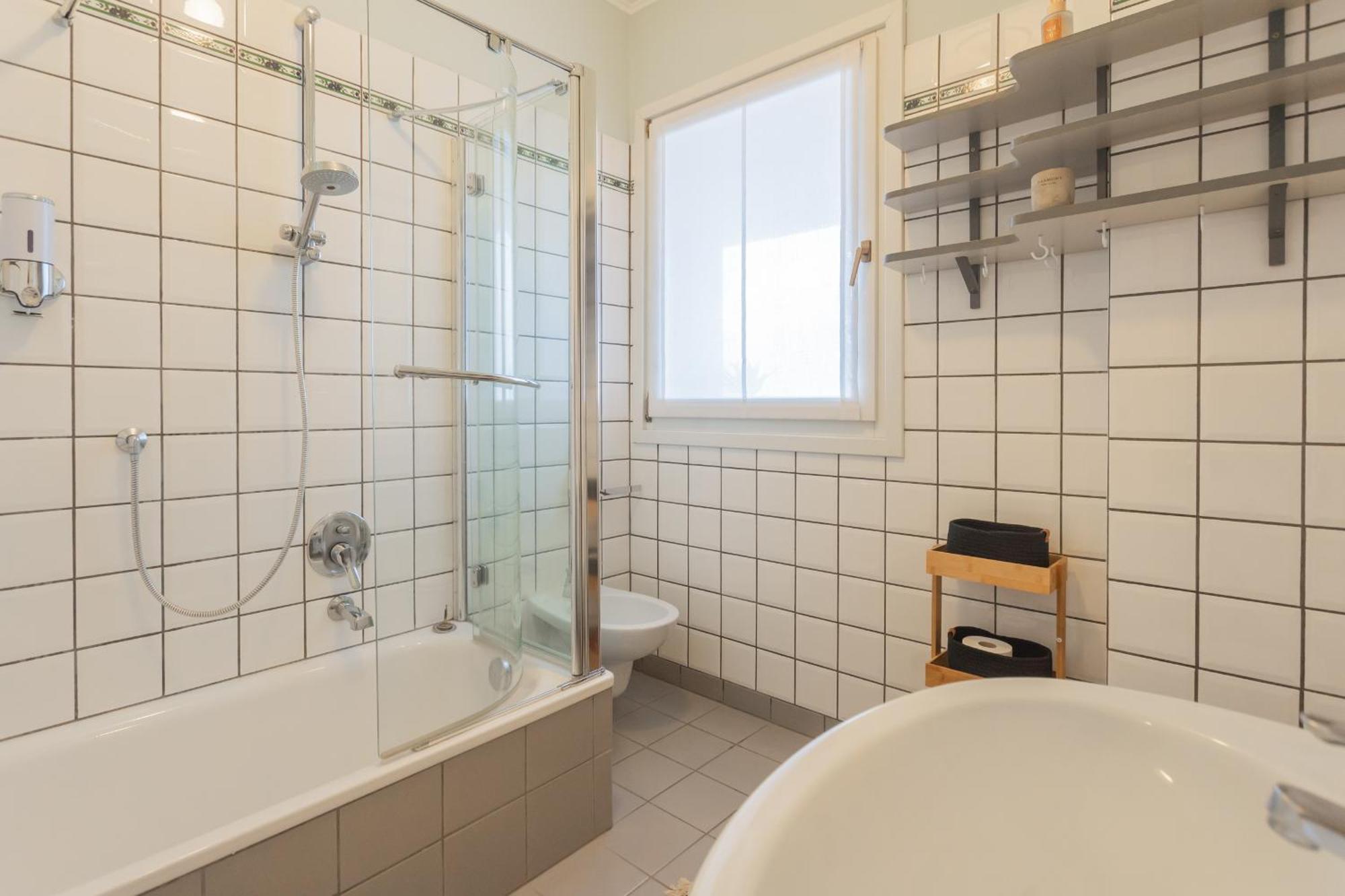 Appartamento Besana 9 On The - Private Garden & Parking By Rent