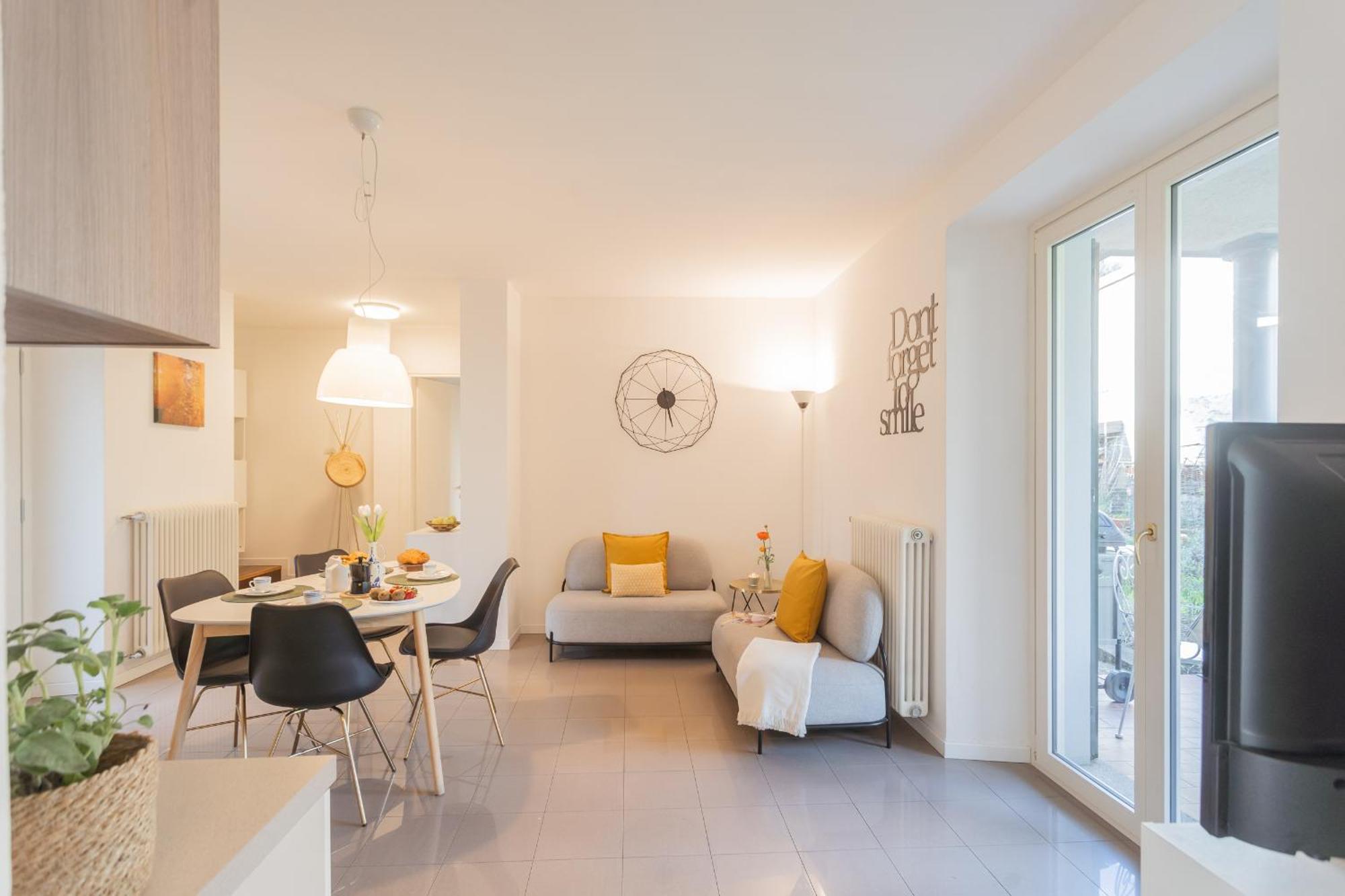 Ponente Balcony & Garden By Rent Apartment