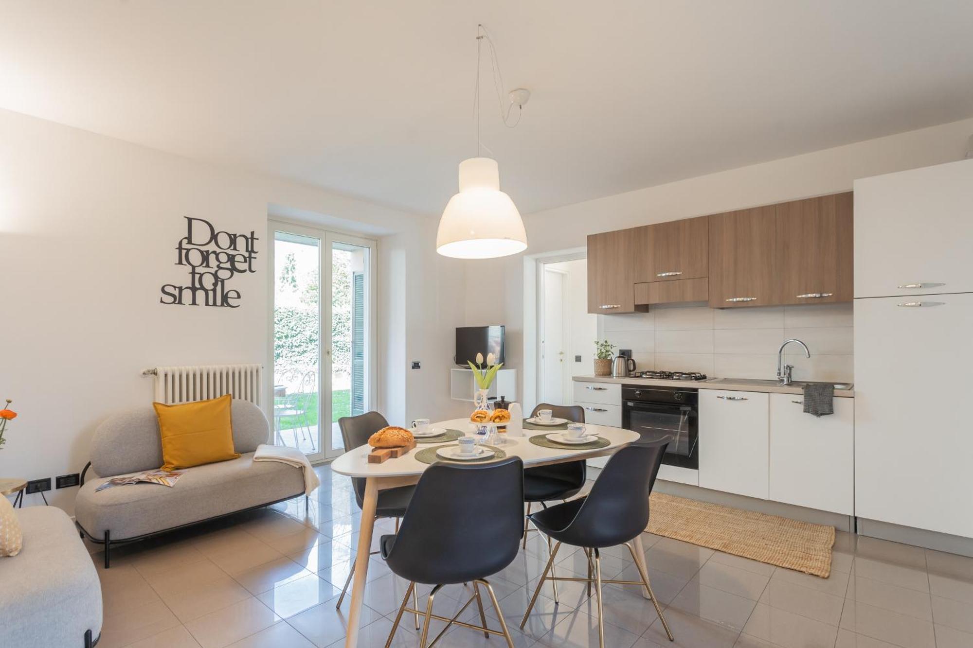 Ponente Balcony & Garden By Rent Apartment *