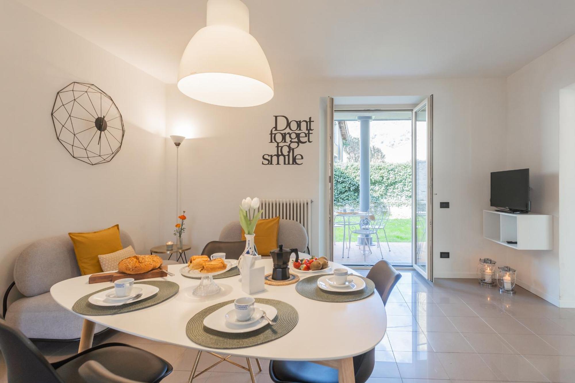 Apartment Ponente Balcony & Garden By Rent