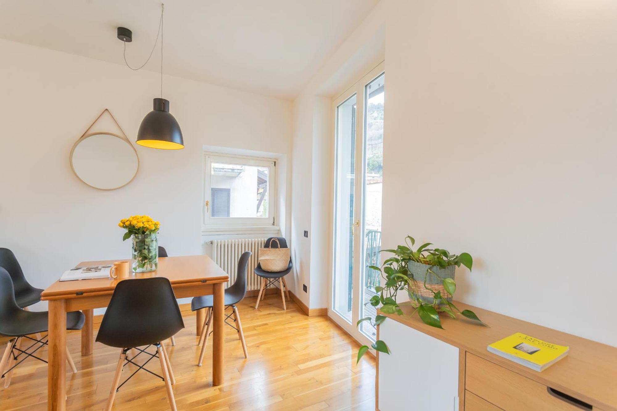 Ponente Balcony & Garden By Rent Apartment *
