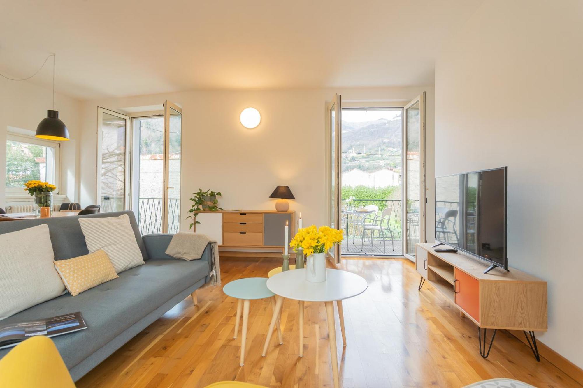 Ponente Balcony & Garden By Rent *