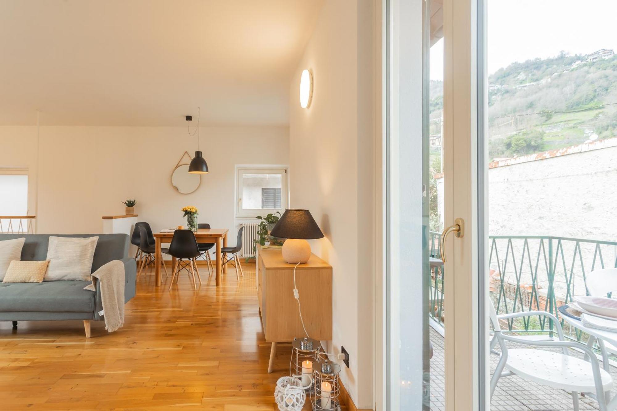 Ponente Balcony & Garden By Rent Apartment *
