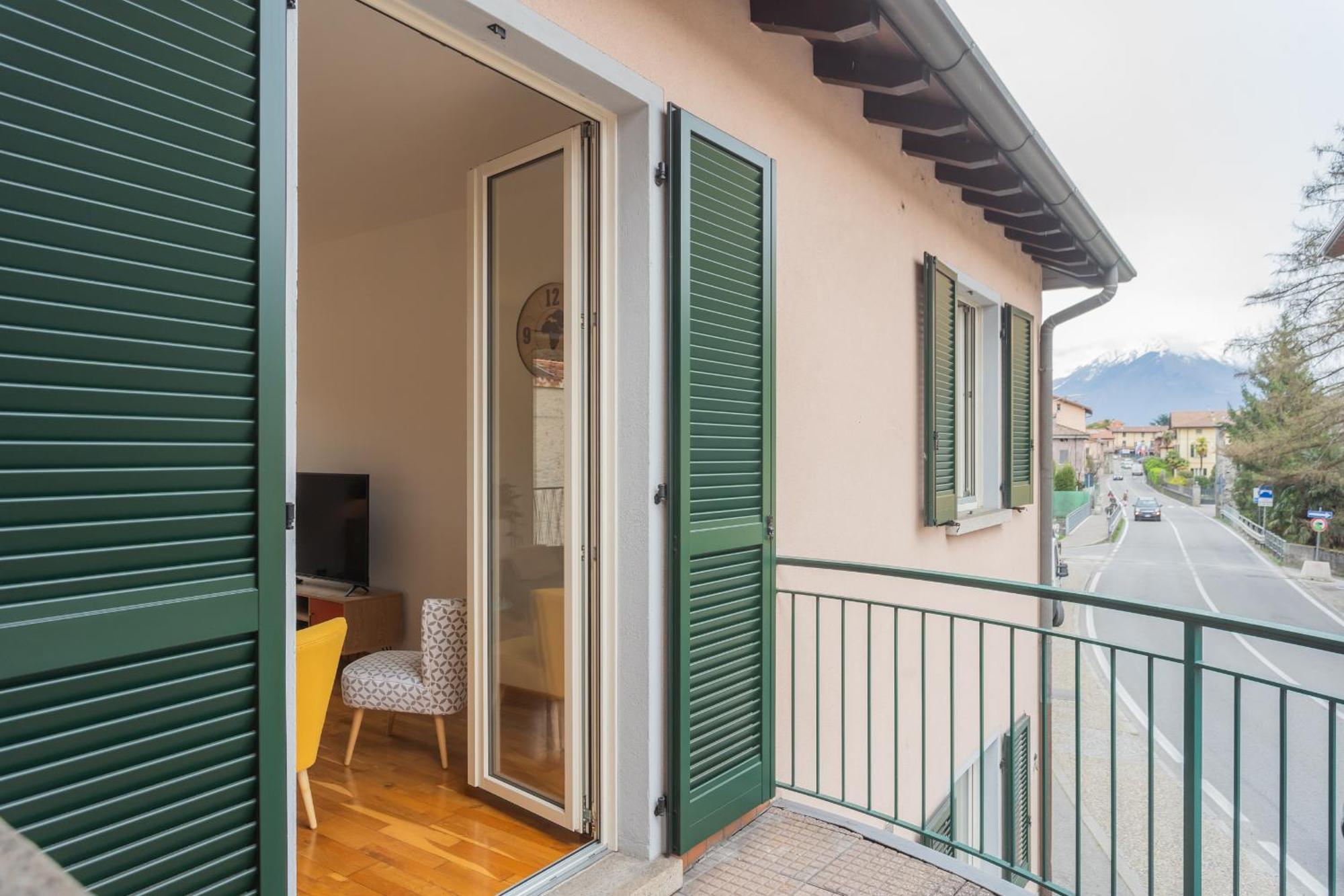 Ponente Balcony & Garden By Rent