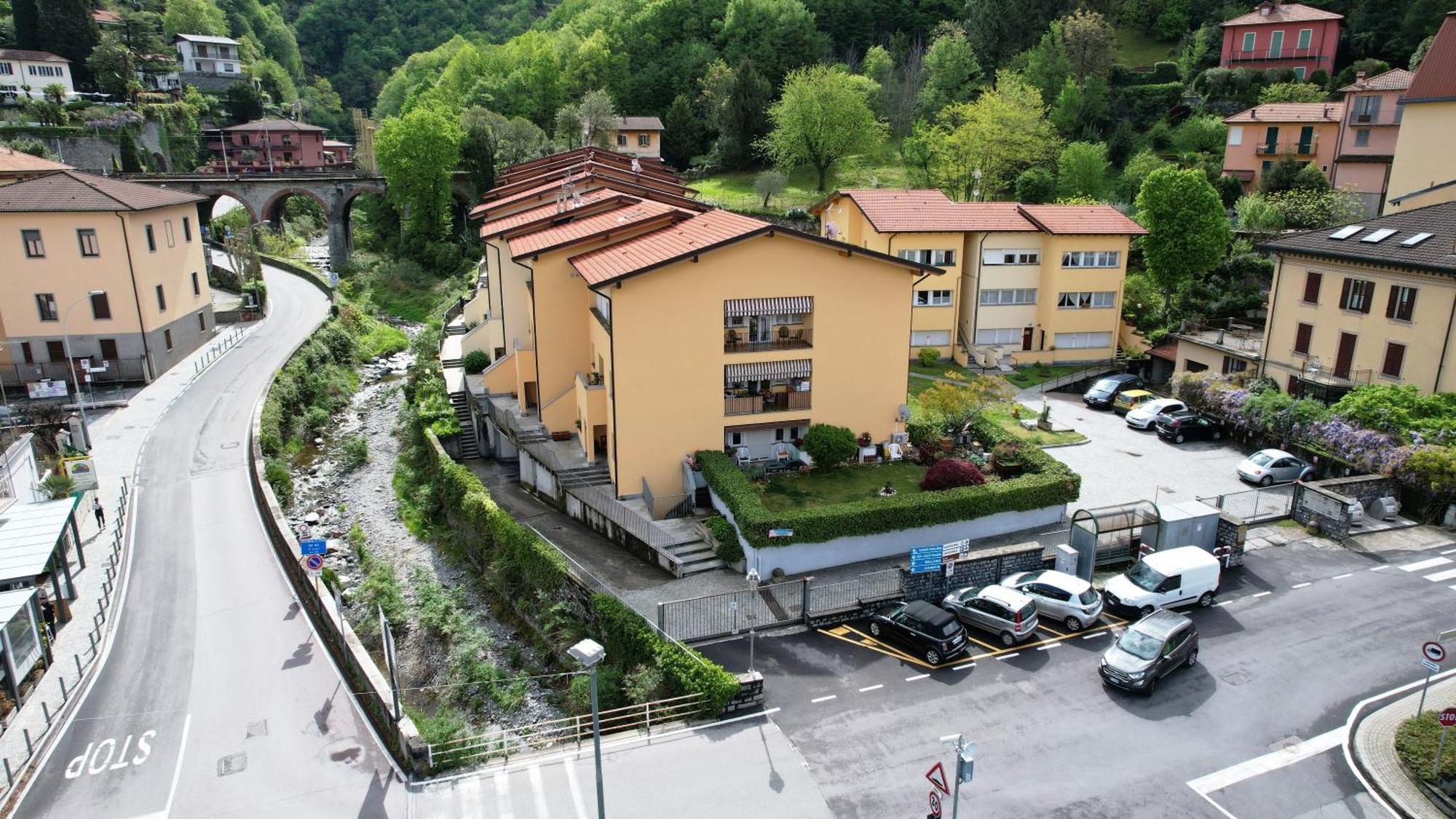 Tosca House 2 *