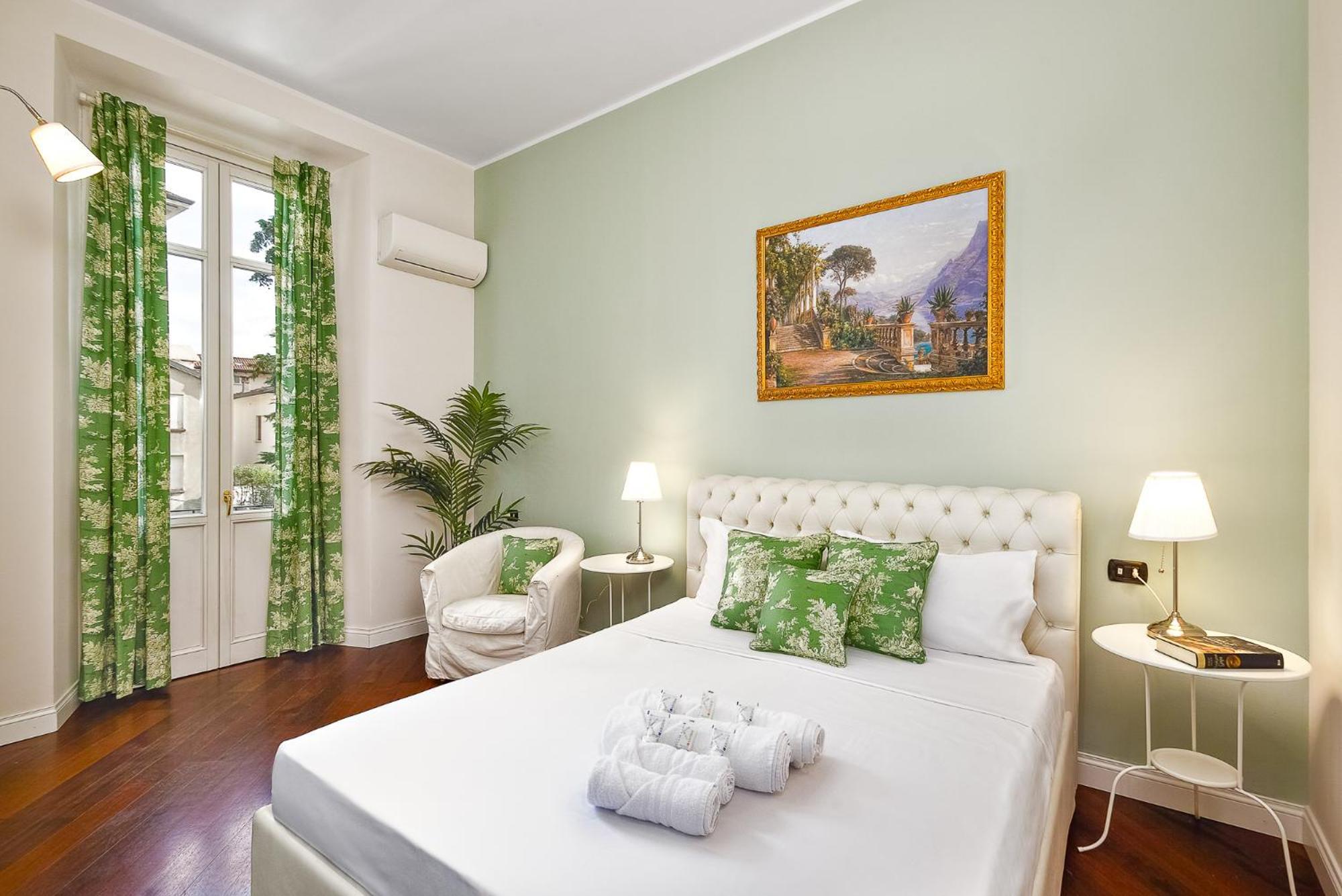 Three-room In Center Como