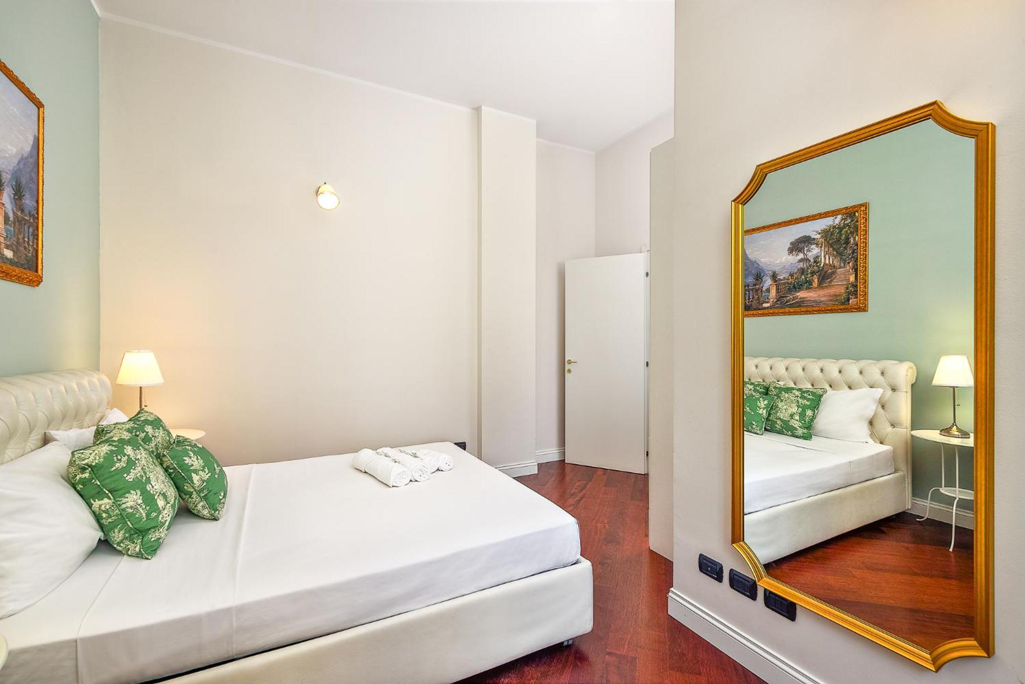 Three-room In Center *