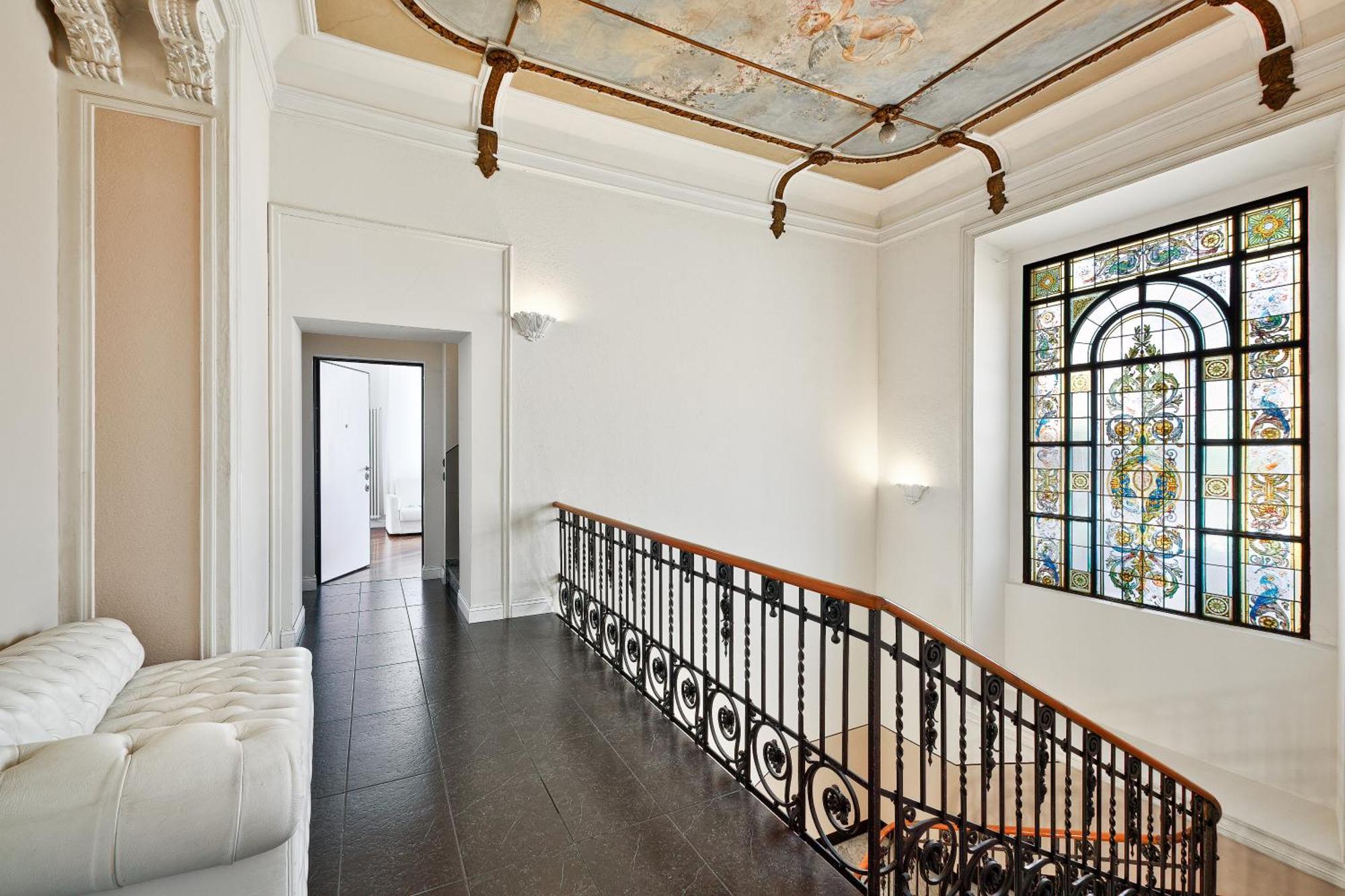 Two-room In Center * Como