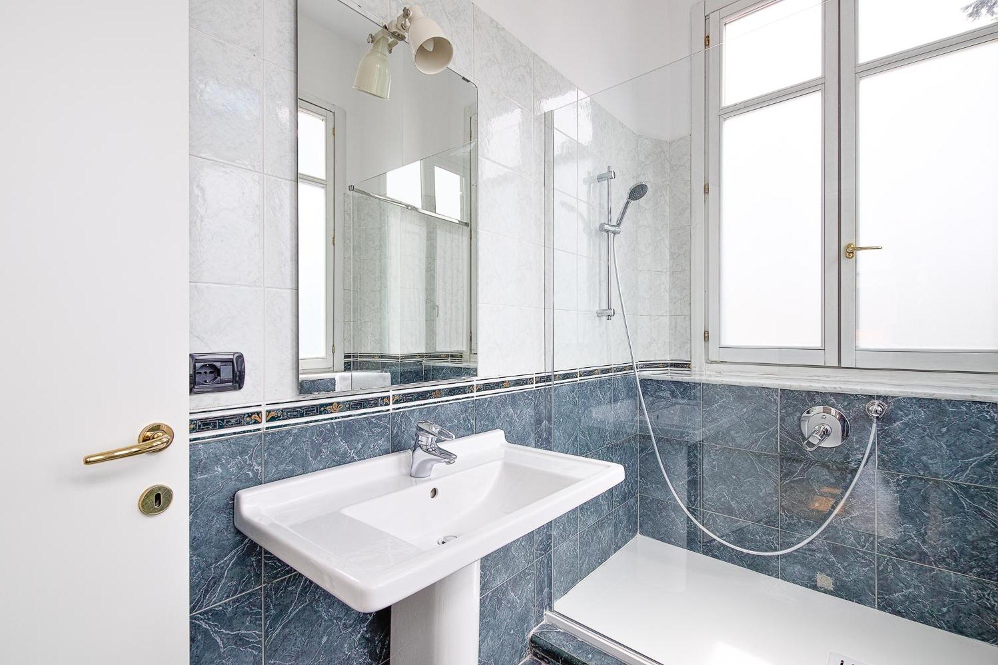 Two-room In Center Como