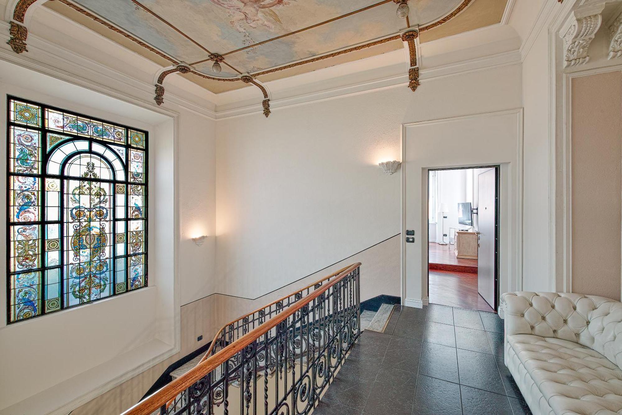 Two-room In Center * Como