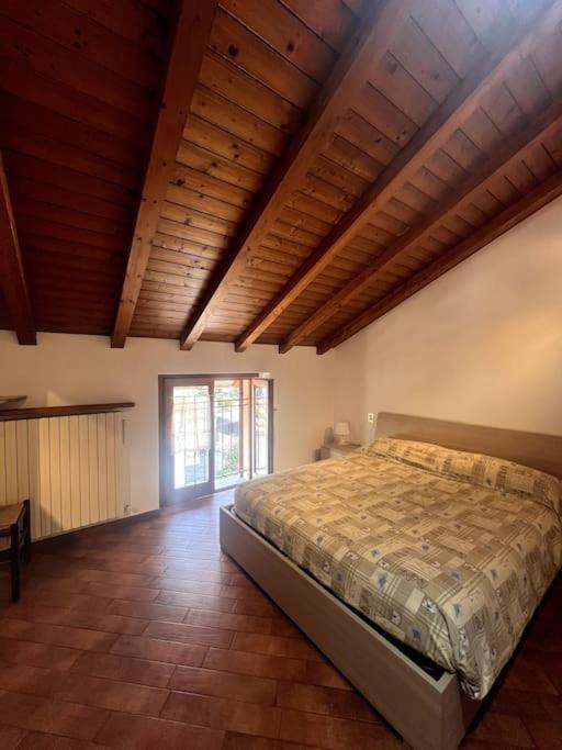 Apartment 26, Near The