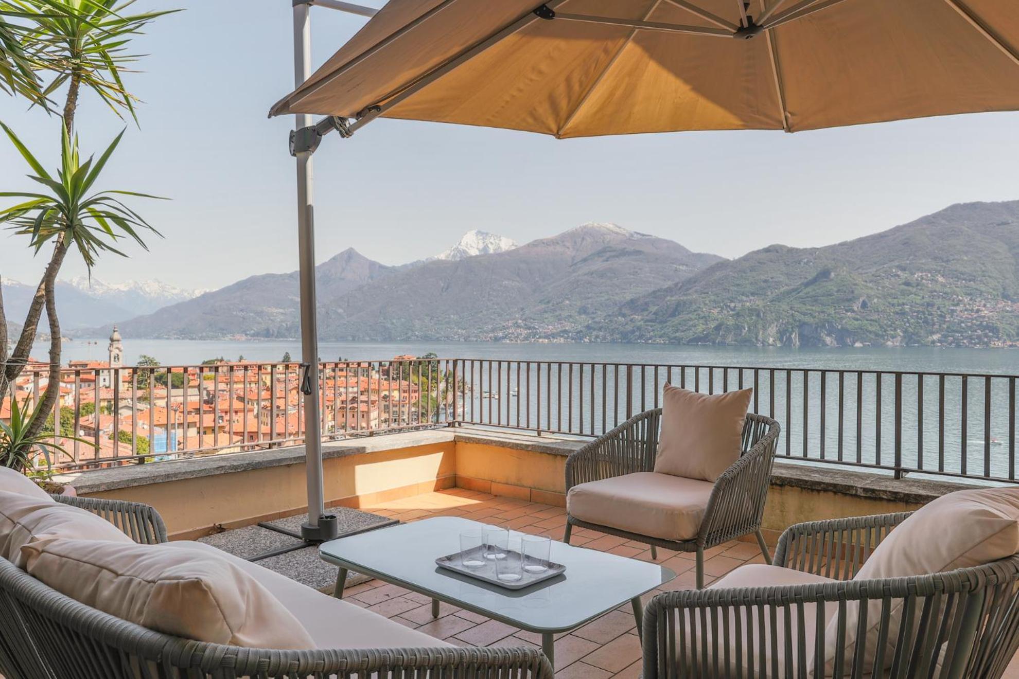 Golden Vista - By Myhomeincomo Apartment *