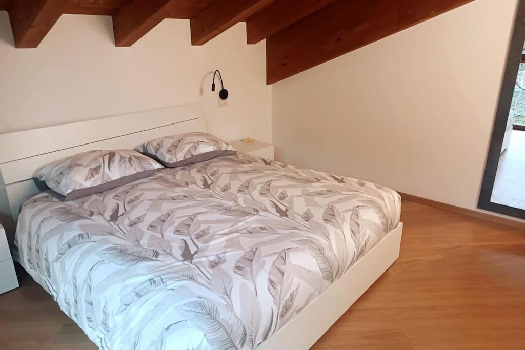 Solare Con Piscina - 5 * Sueglio