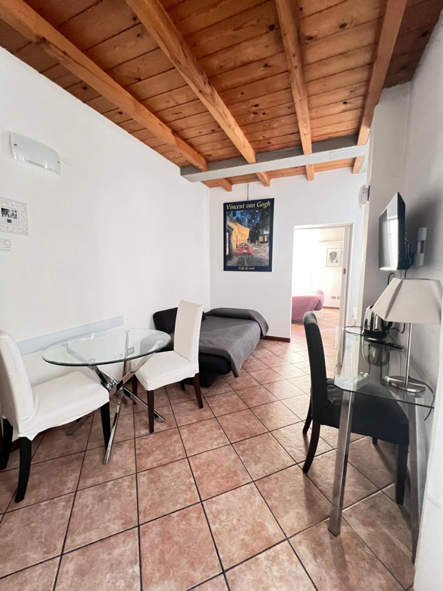 Diaz Aparthotel 2*