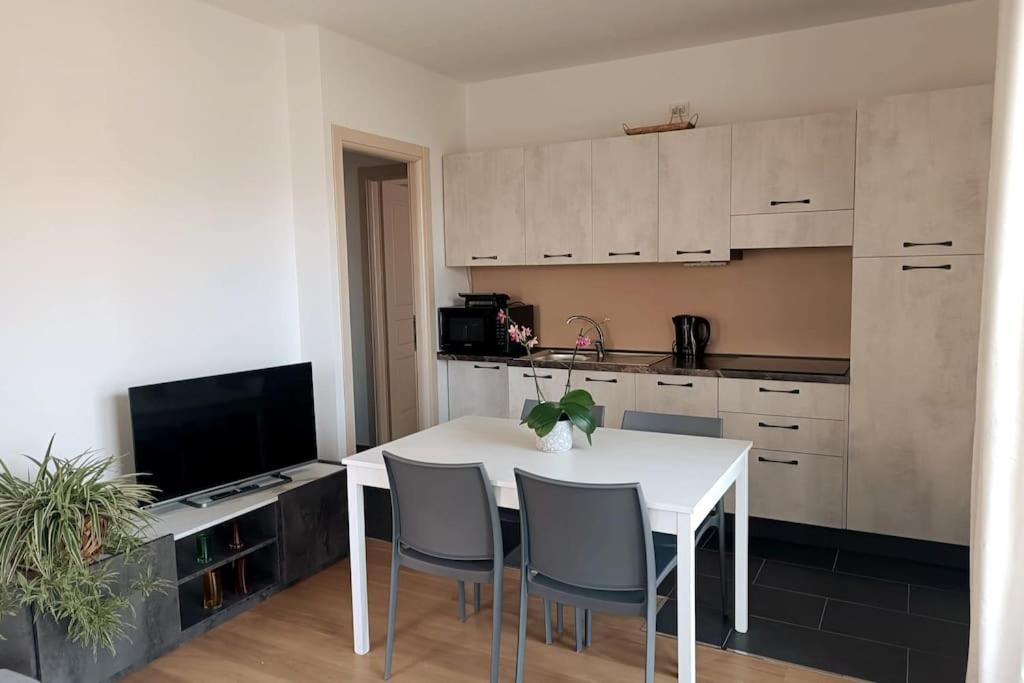 Apartment Solare Con Piscina 4 Sueglio