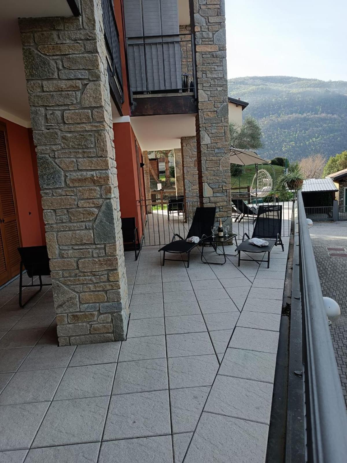 Solare Con Piscina 4 Apartment *
