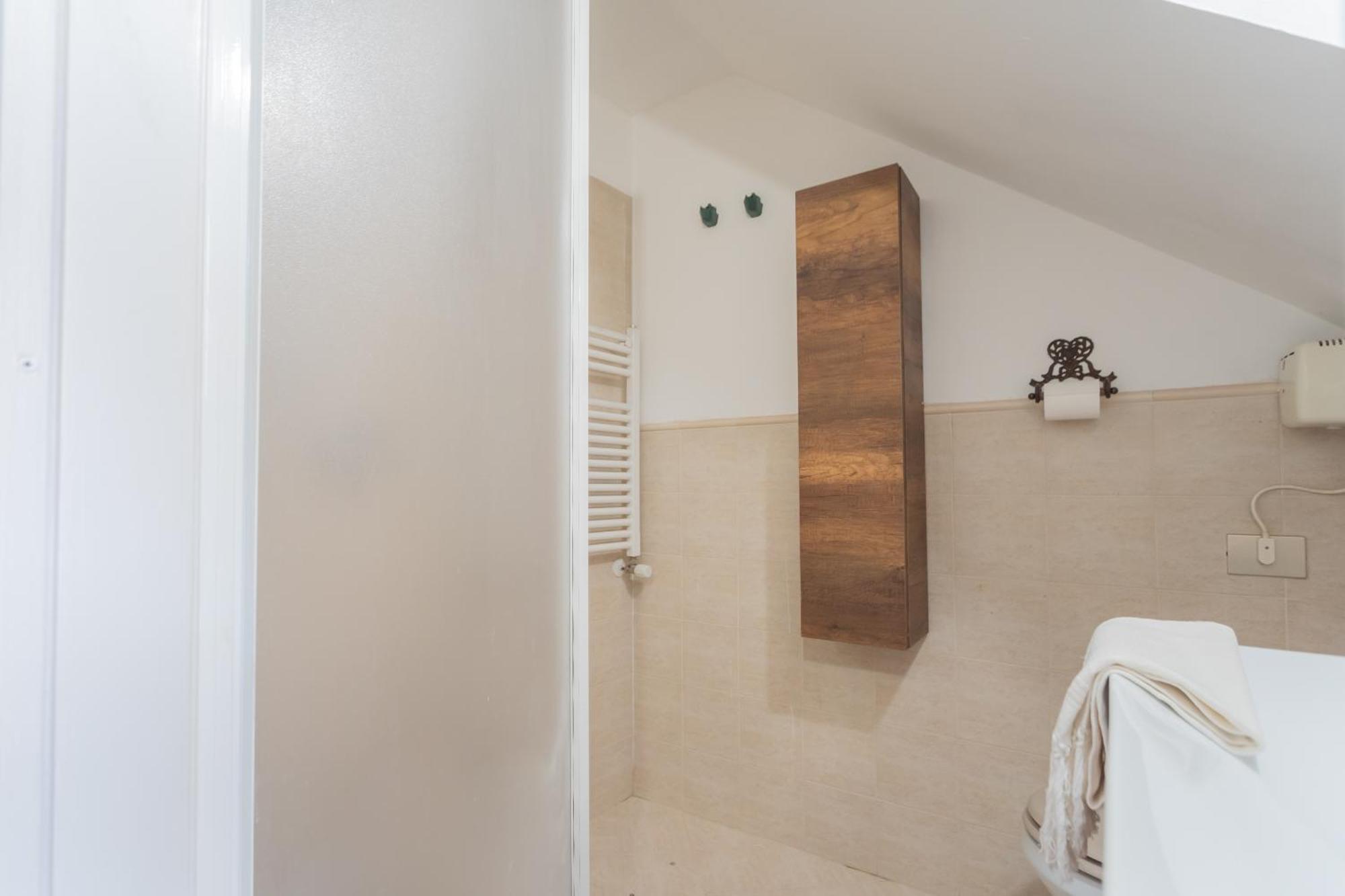 Pretty In Old Town By Rent Apartment