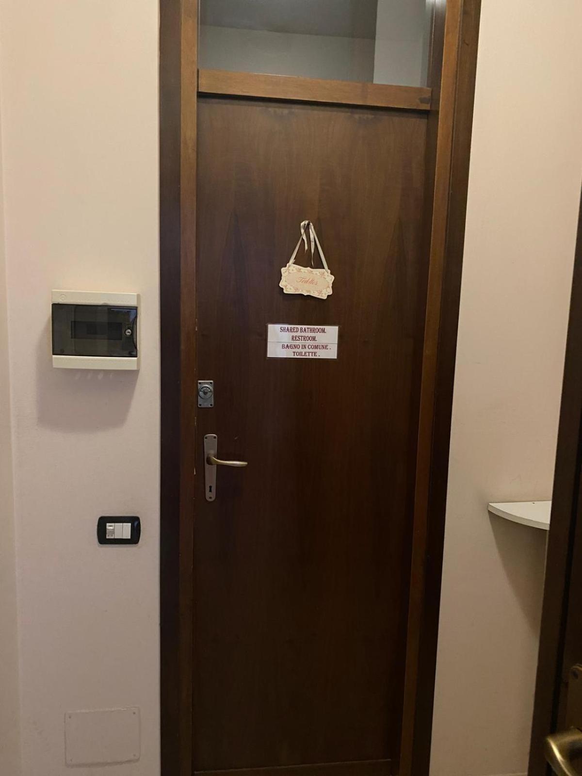 Guest house Gira