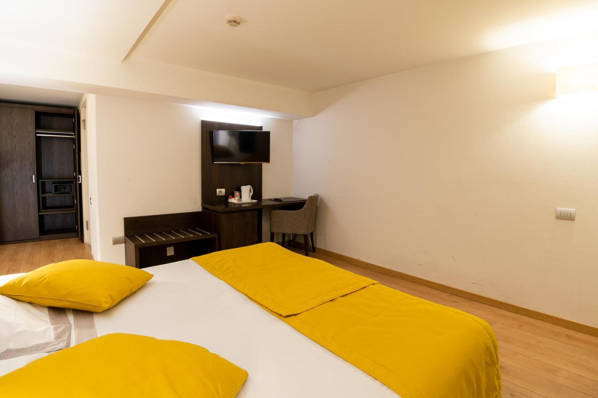 Hotel Hotel Como 4*