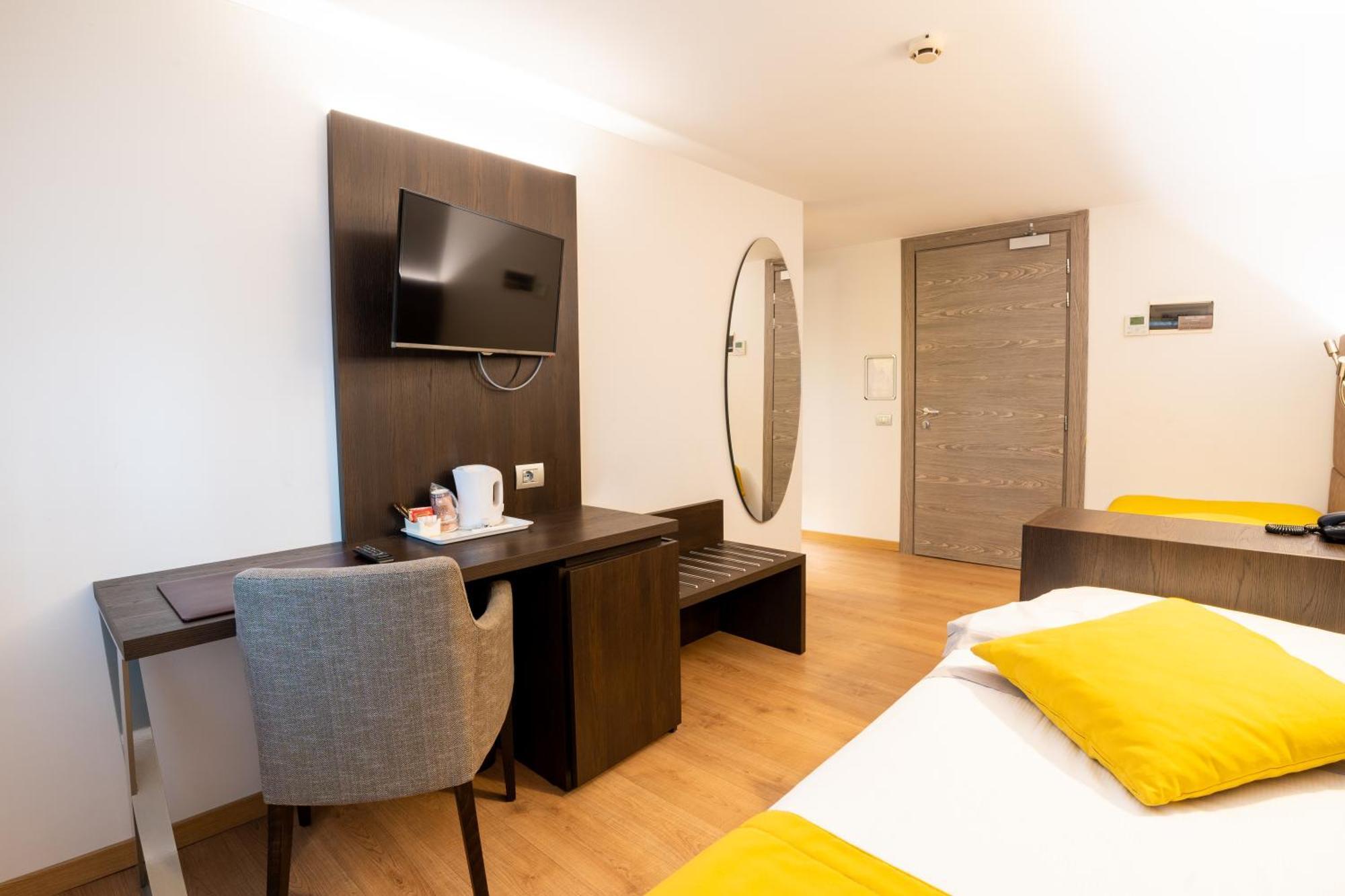 Hotel Hotel Como 4*