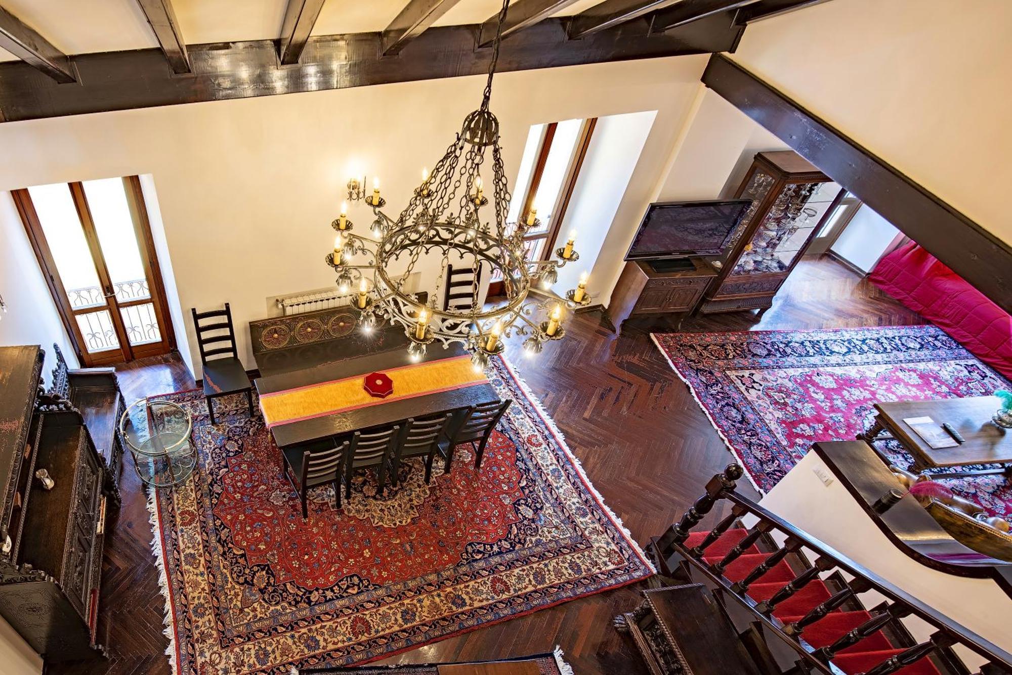 Elegant Historic Large House On Lake Como Gravedona