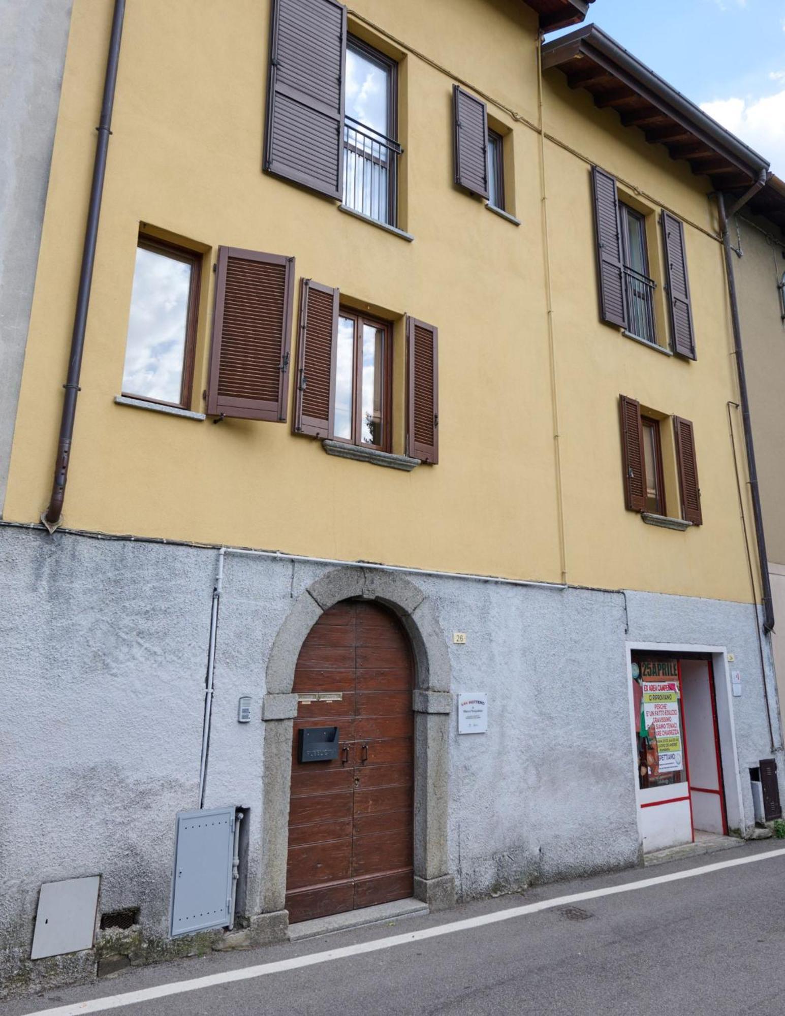 Cav Motteno Mandello del Lario