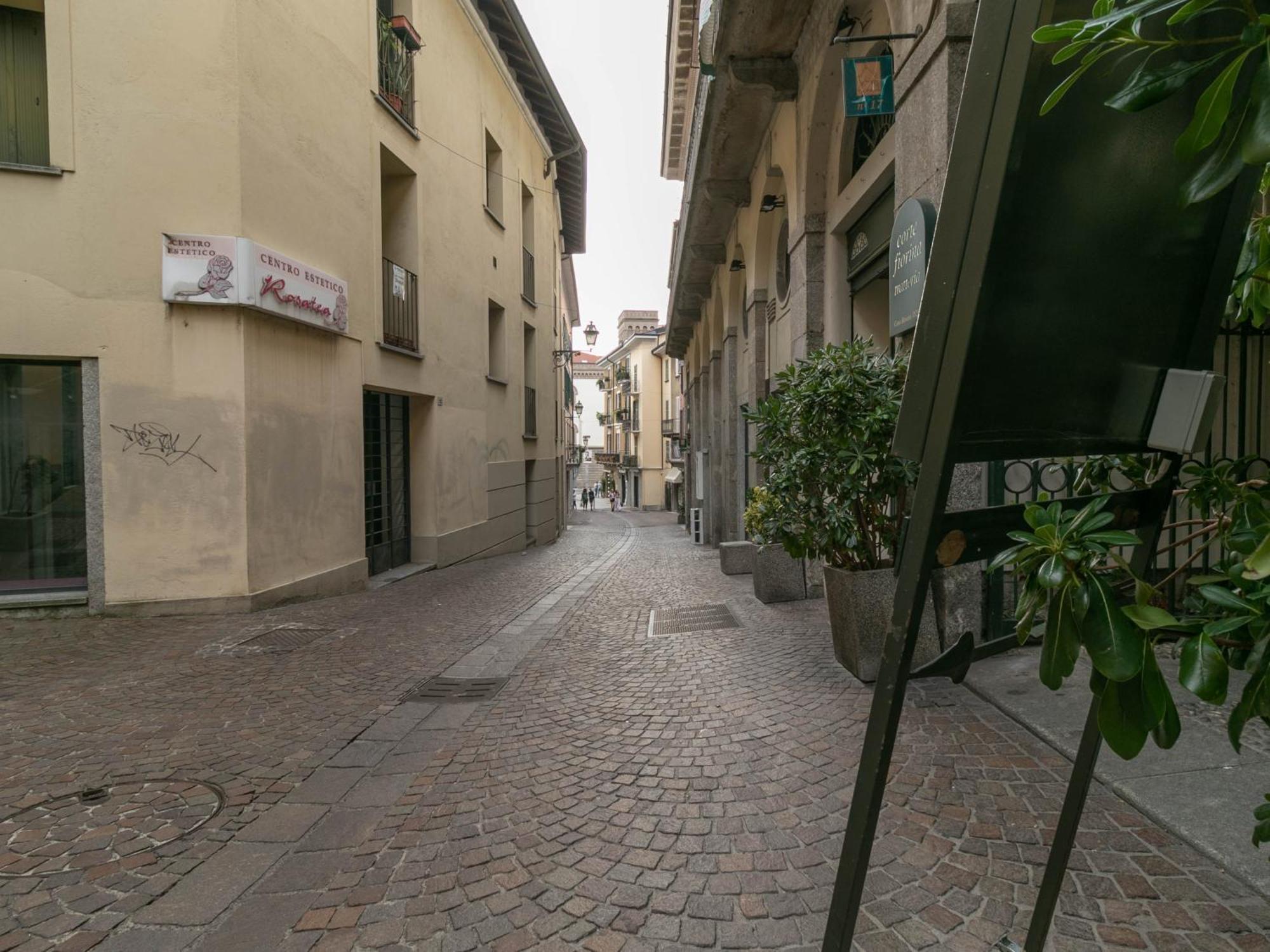 Apartment Welcomely - Madame Bovara Lecco