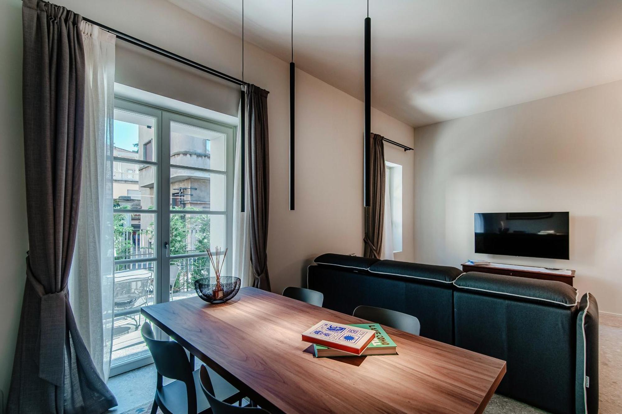 Apartment La Terrazza - Downtown - Terrace And Jacuzzi Como