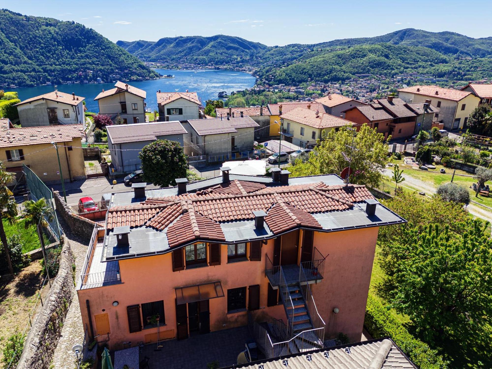 Relax Tra Montagna E Lago - Private Parking