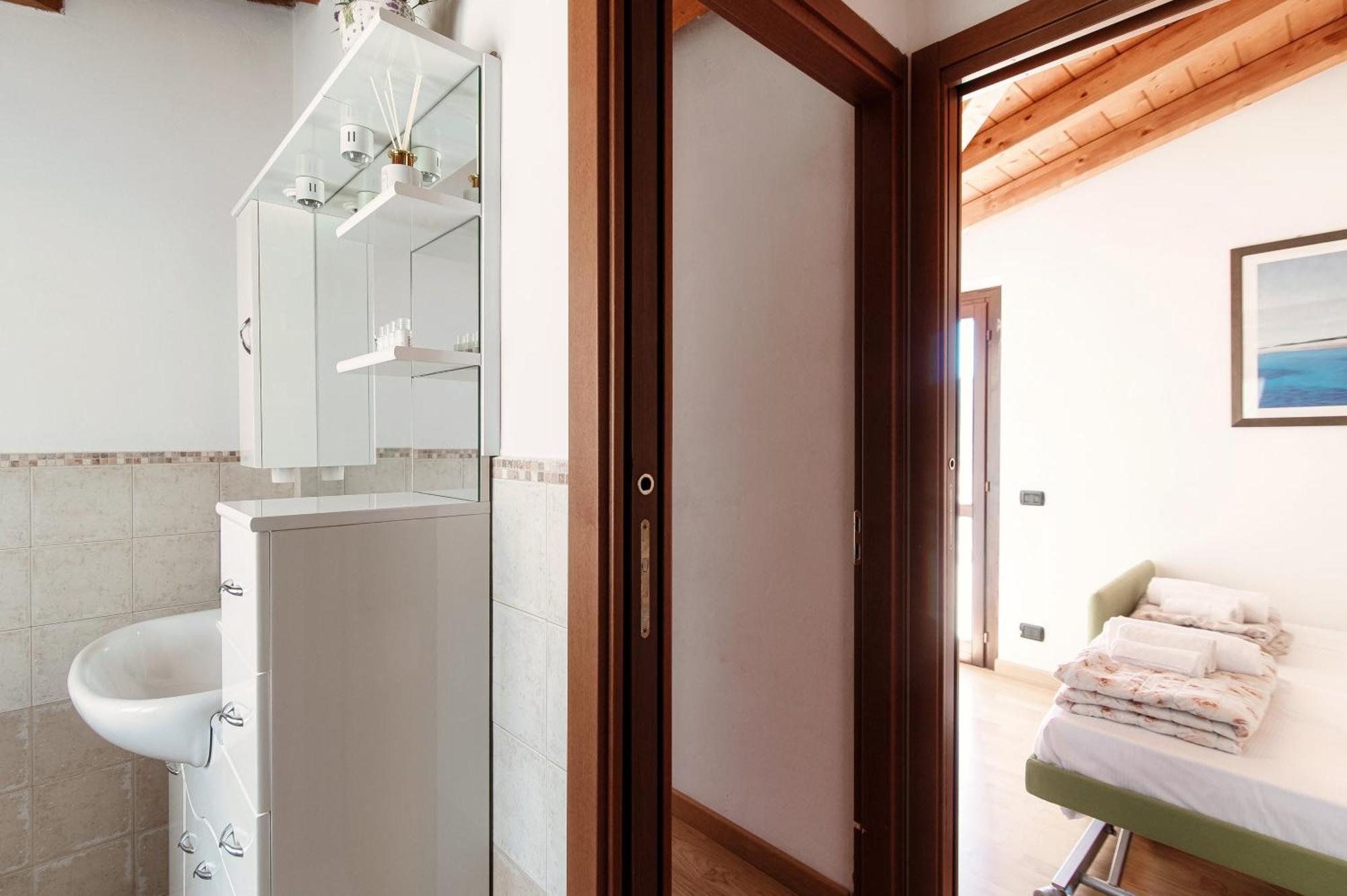 Apartment Relax Tra Montagna E Lago - Private Parking Cernobbio