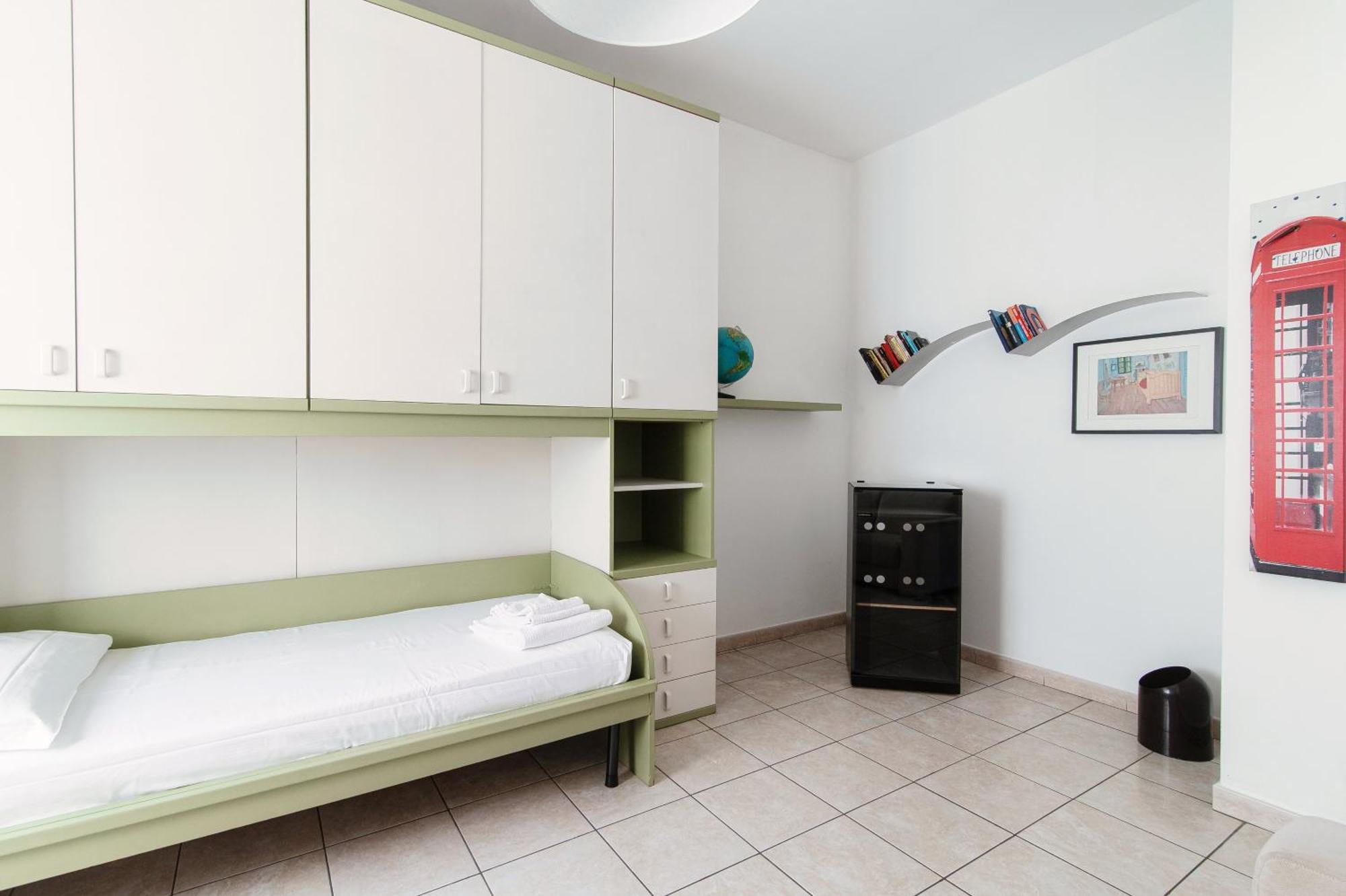 Apartment Casa Vincentina Con Parcheggio Privato 6 Posti Letto Como