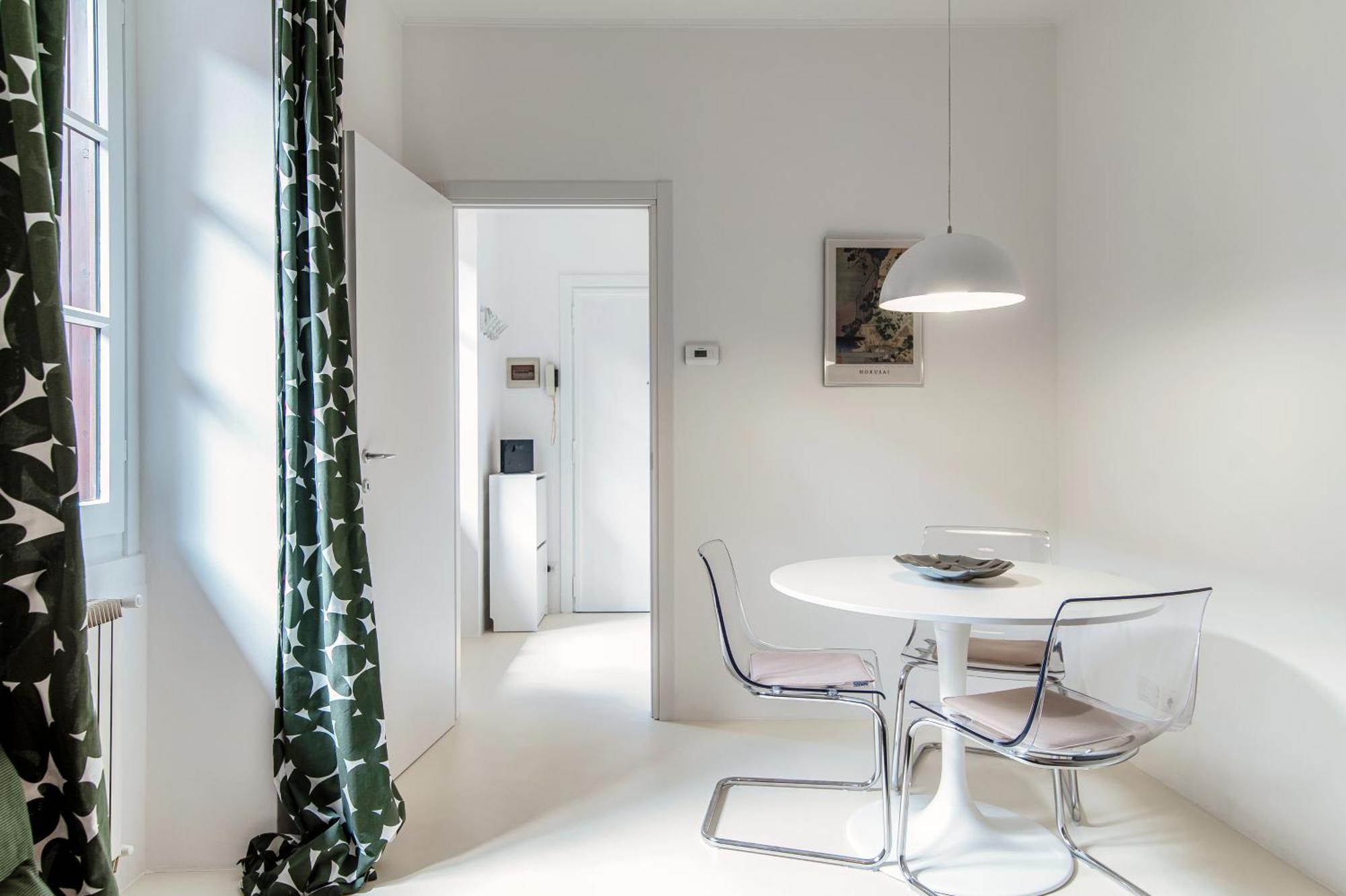 Apartment Giuliny Lovely Flat - The House Of Travelers *