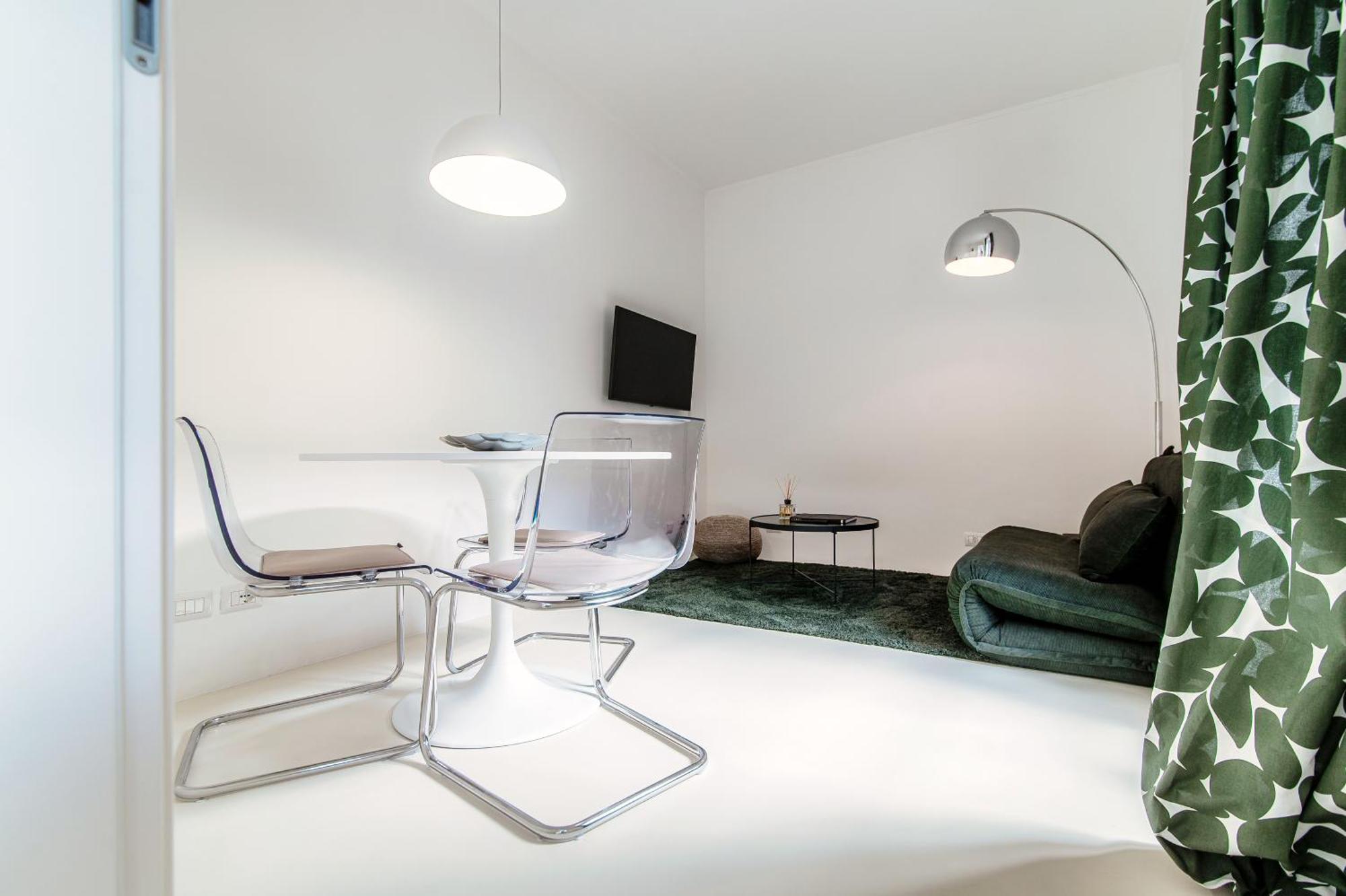 Apartment Giuliny Lovely Flat - The House Of Travelers *