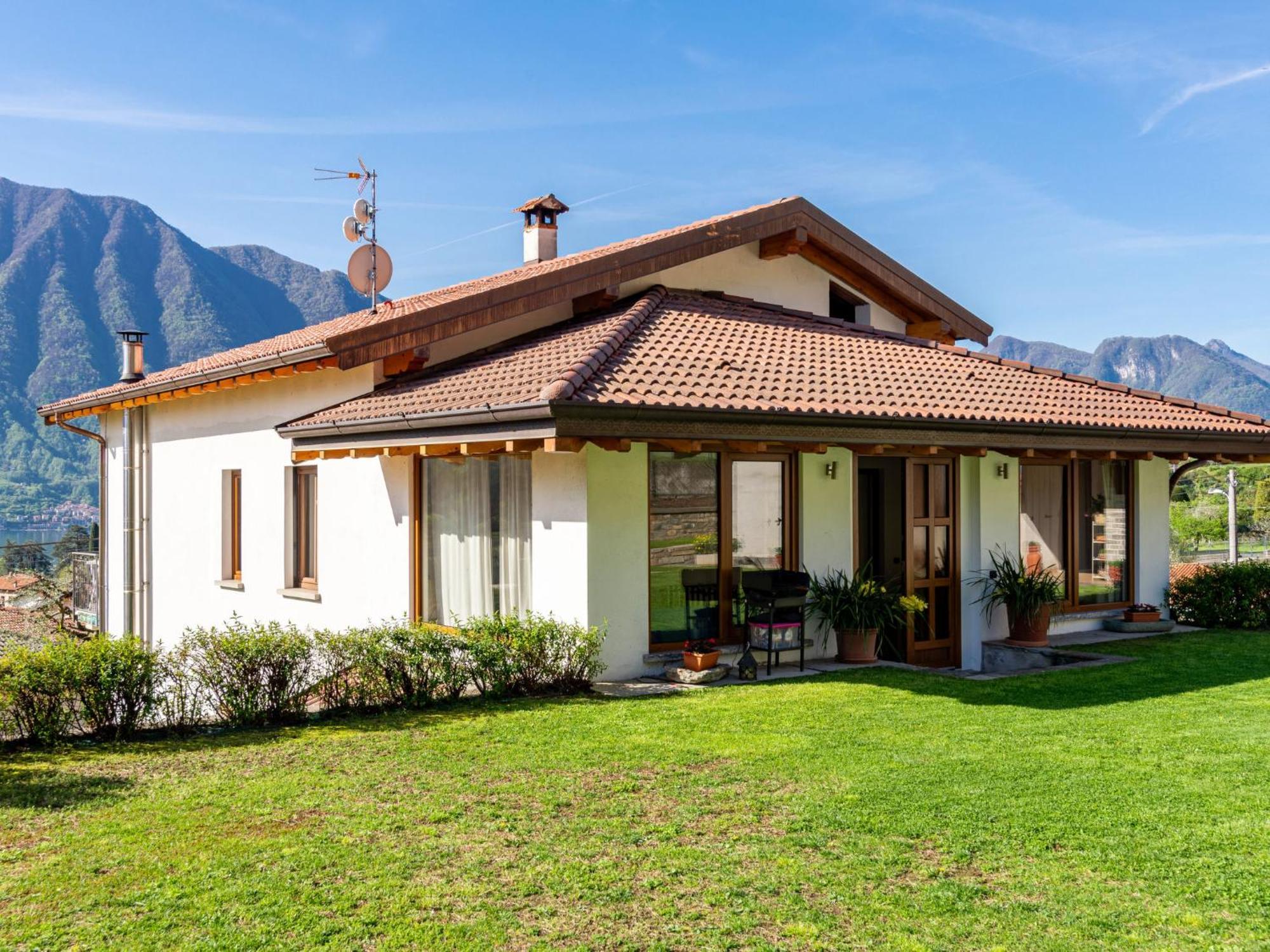 Del Sole By Interhome Apartment Ossuccio