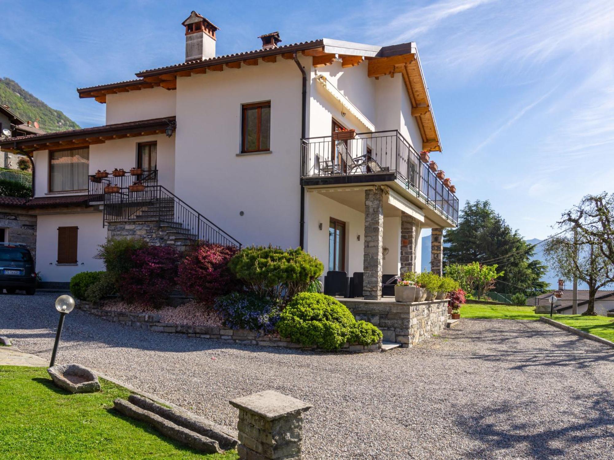 Apartment Del Sole By Interhome Ossuccio