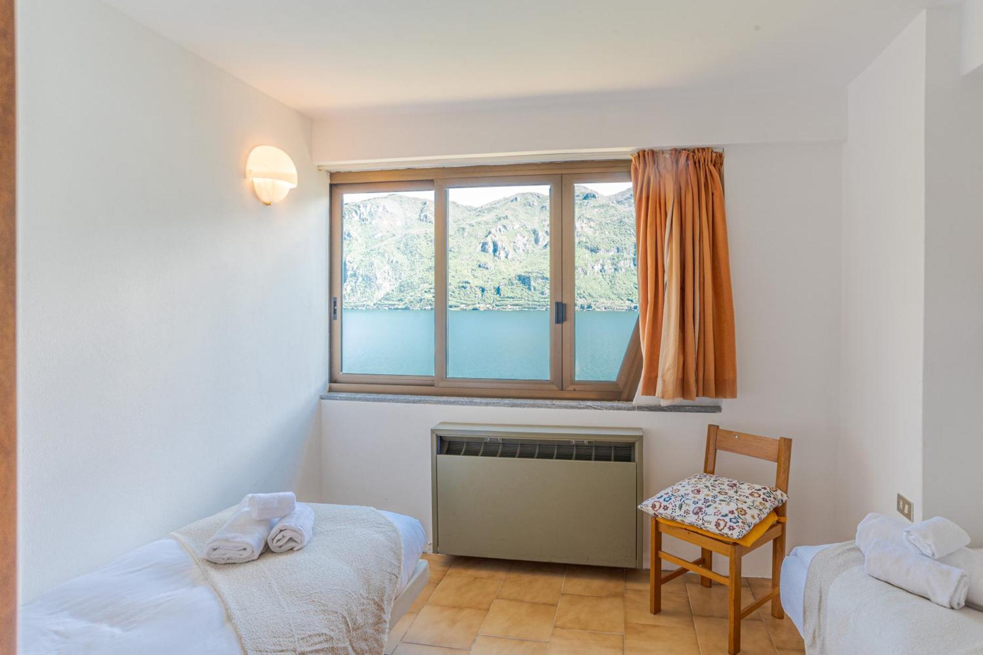 Limonta- Primula! Access To The Lake!
