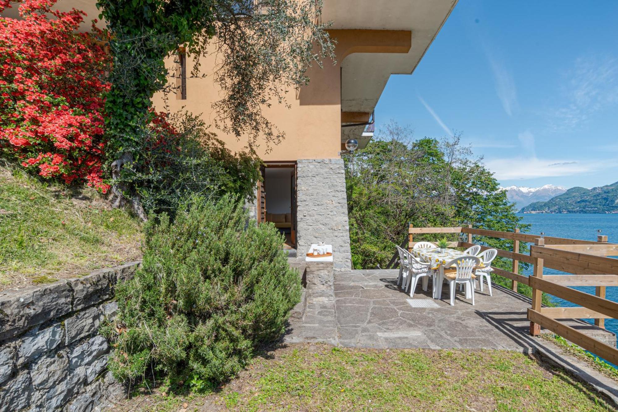Limonta- Primula! Access To The Lake! * Limonta
