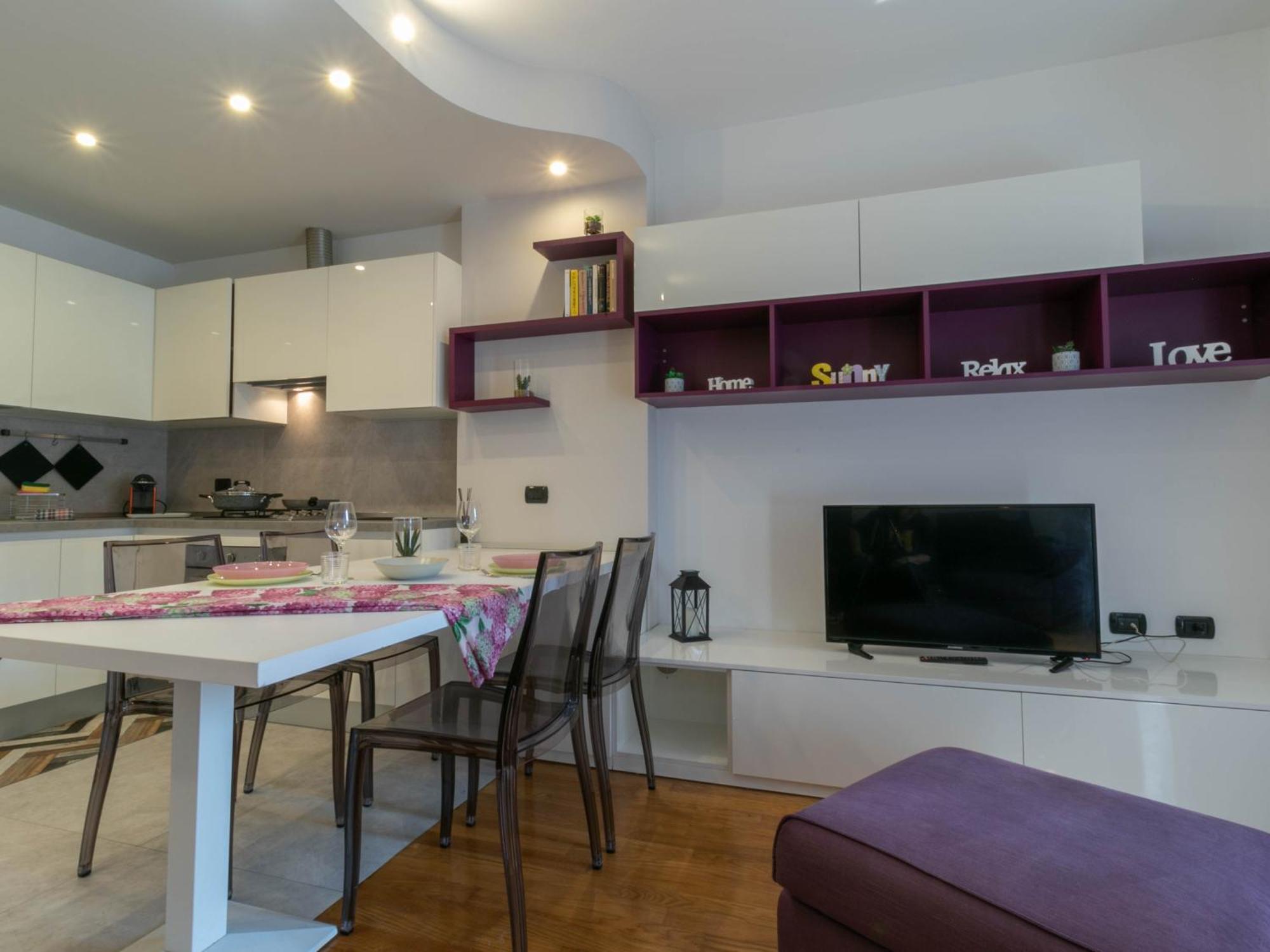 Welcomely - Violet House & Garden Lecco