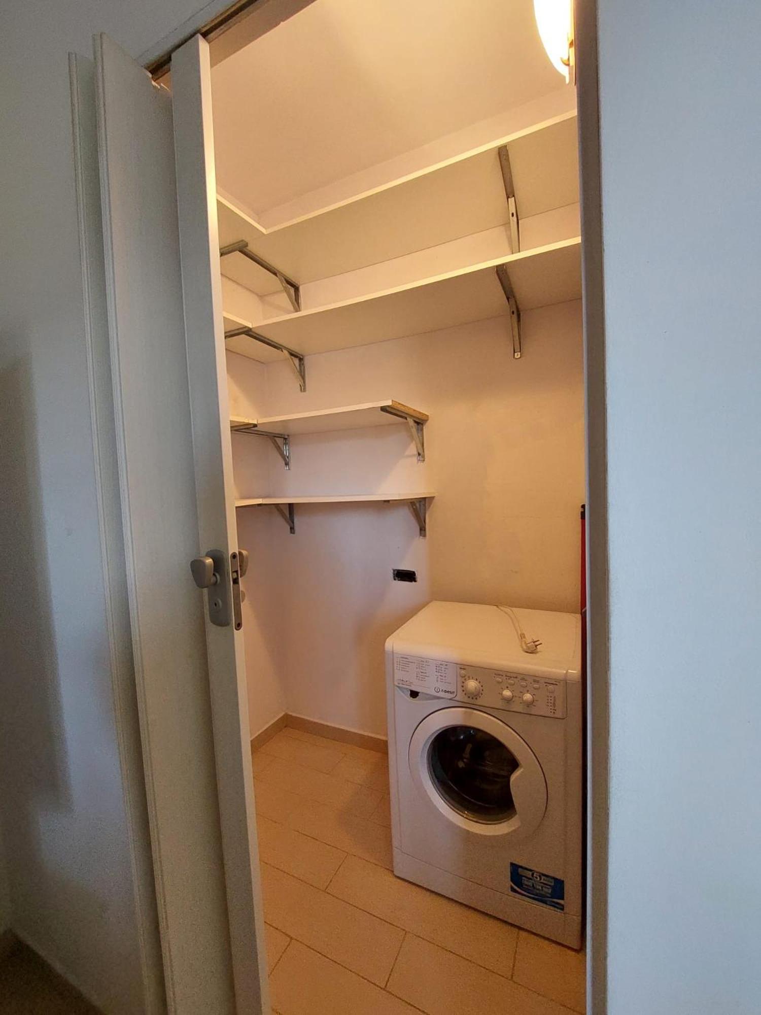 1 - Starsirius Apartment