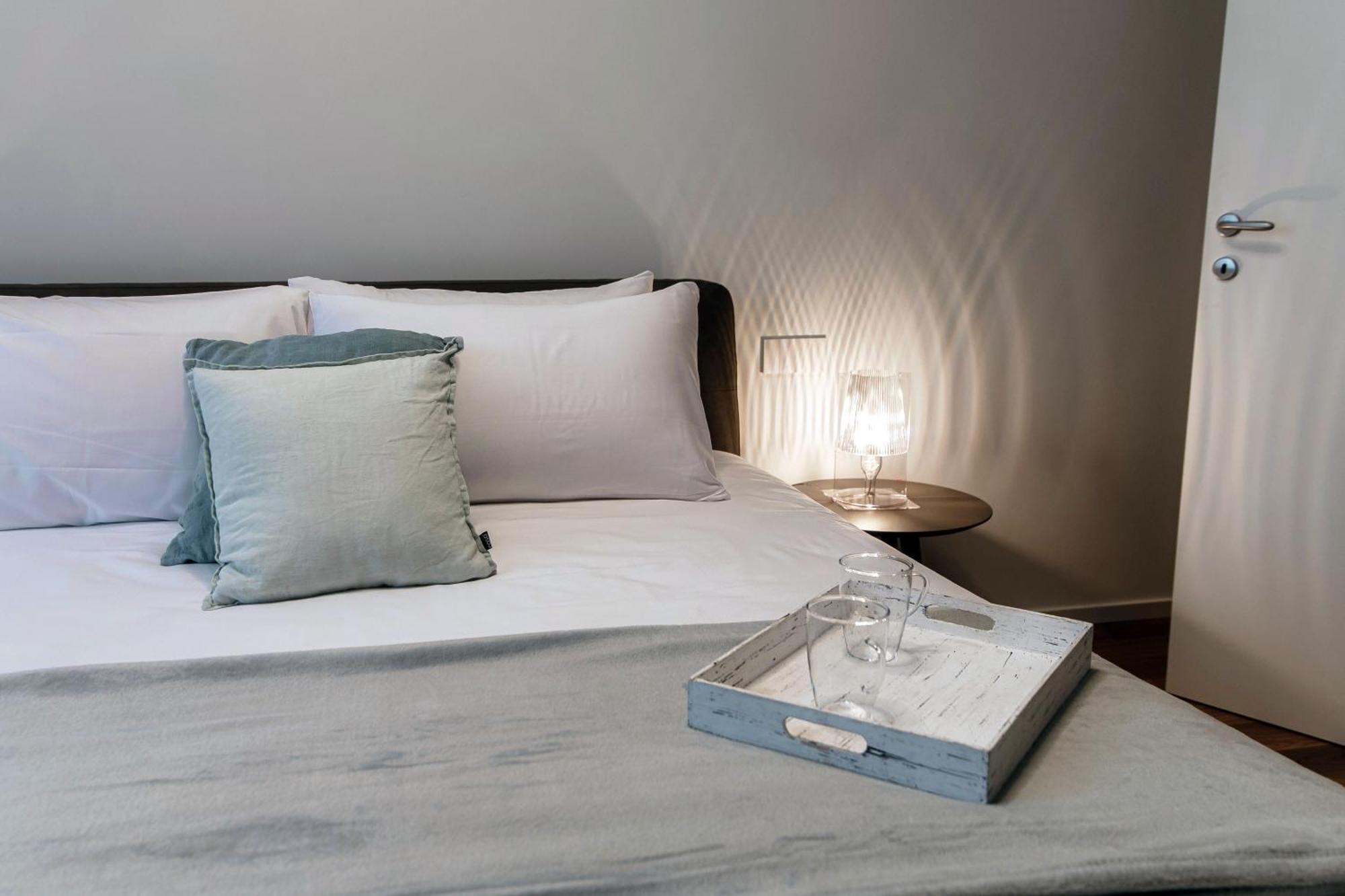 Apartment Palazzo Marinetti - By Myhomeincomo