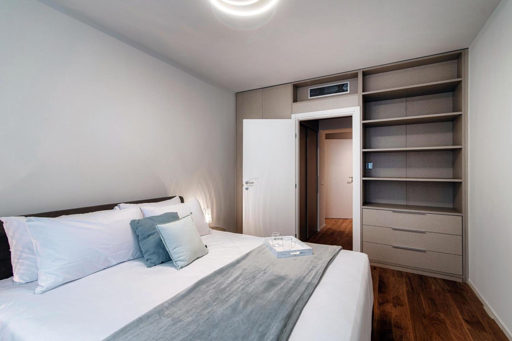 Apartment Palazzo Marinetti - By Myhomeincomo Como