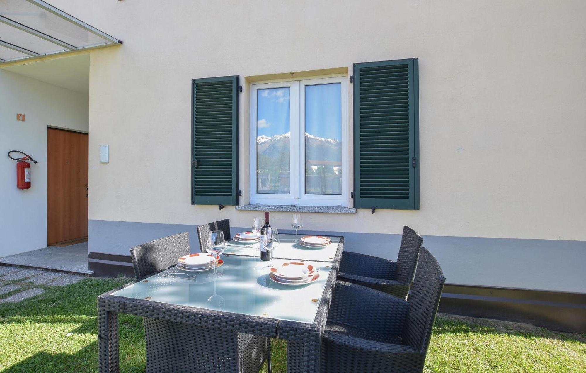 Amazing In With Kitchen Apartment Domaso
