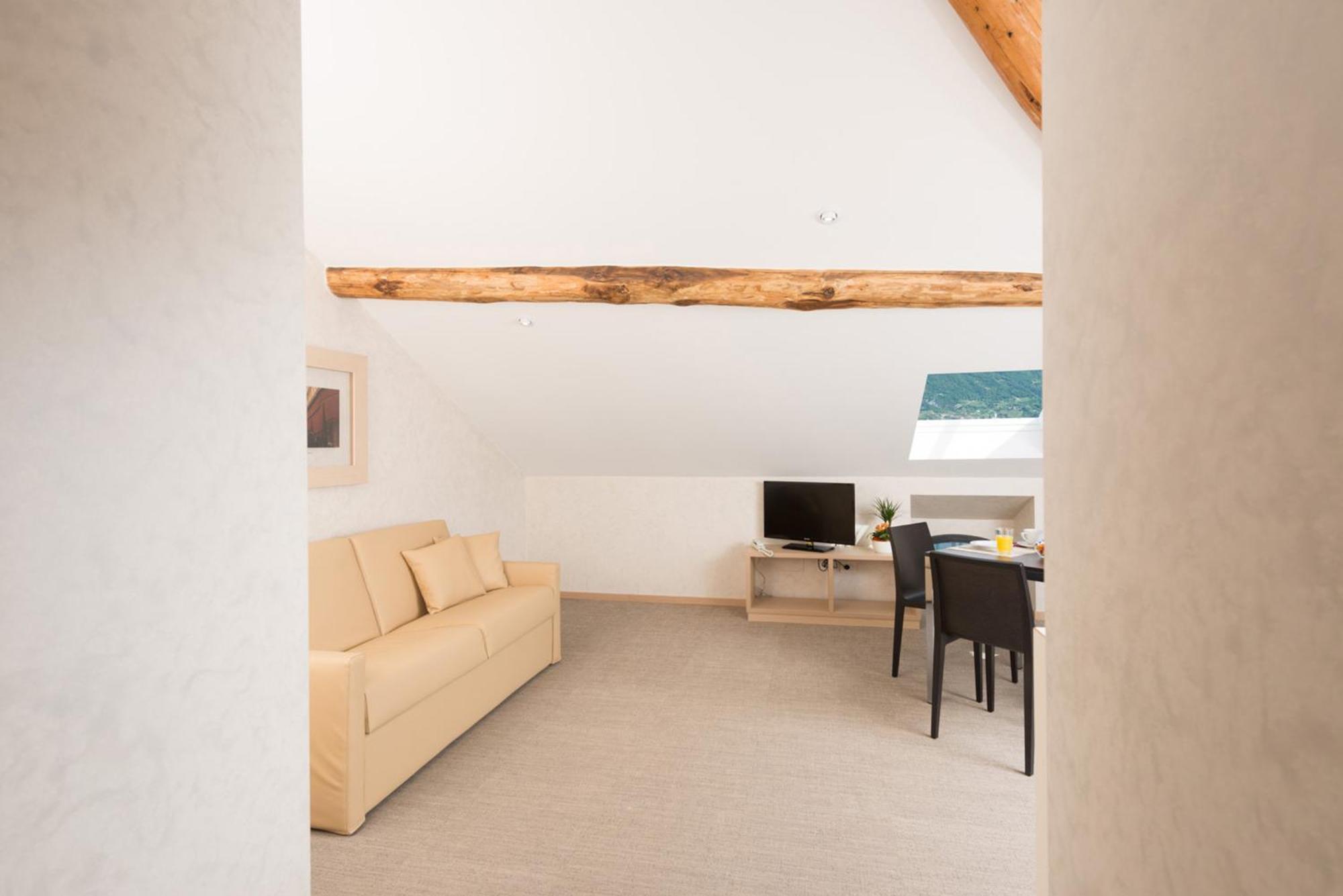 Helvetia Hotel Lezzeno