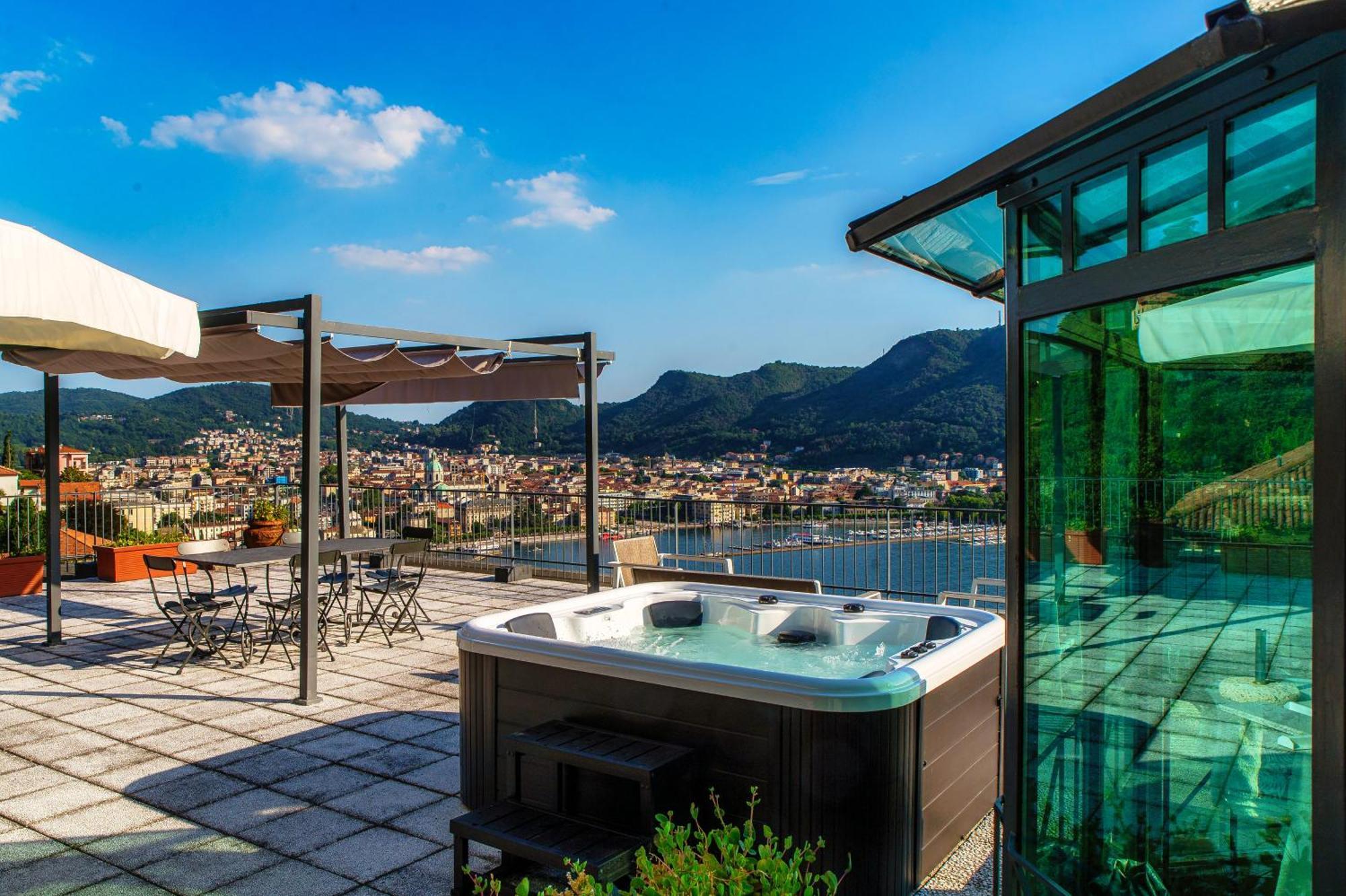 Unbelievable View - The House Of Travelers Apartment